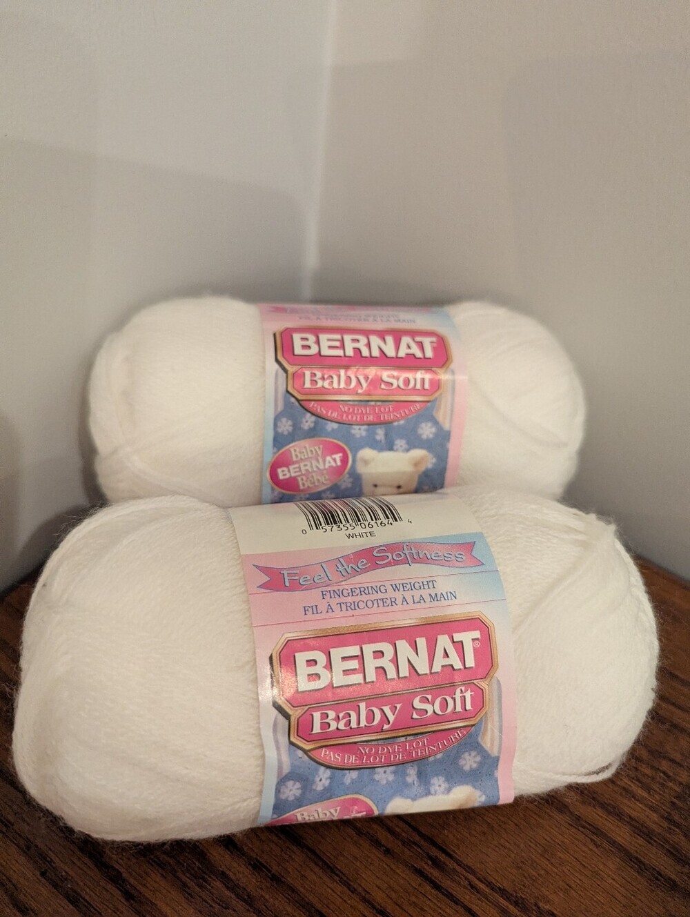 Vintage Bernat Baby Soft Yarn  Skiens 2 white